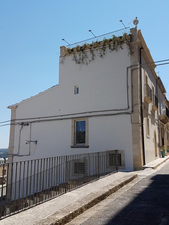 Reusuite Ragusa Bagian luar foto